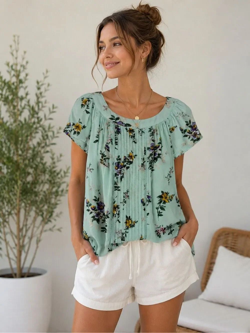 St .John’s Bay Floral Mint Green Rayon Pintuck Short Sleeve Peasant Top Size PS